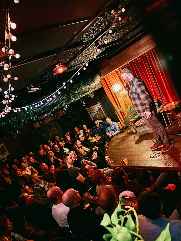 Standup med Kevin Kildal